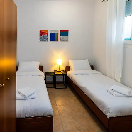 Elation Apartahotel 3*